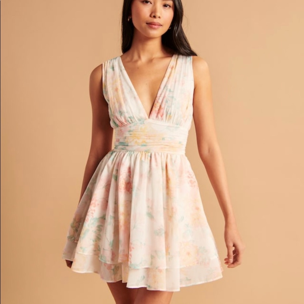 Abercrombie Flirty Drama Floral Mini Dress NWT